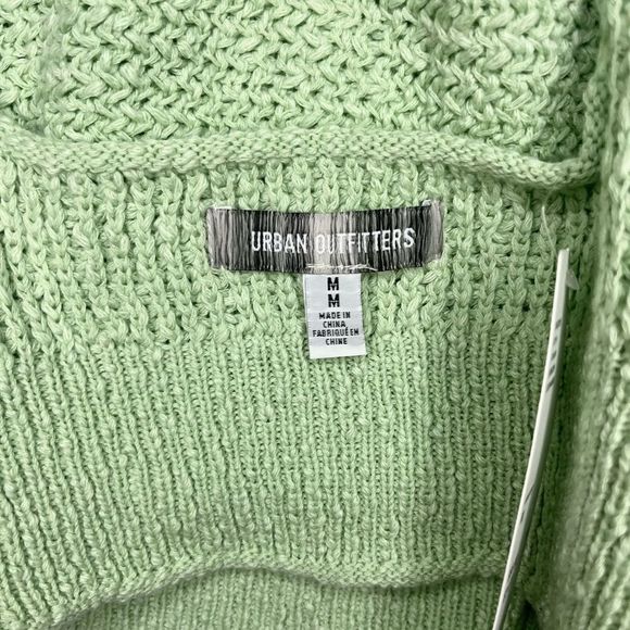 🌿NWT•UO•Crochet•Halter Top•Size M• - Picture 6 of 12